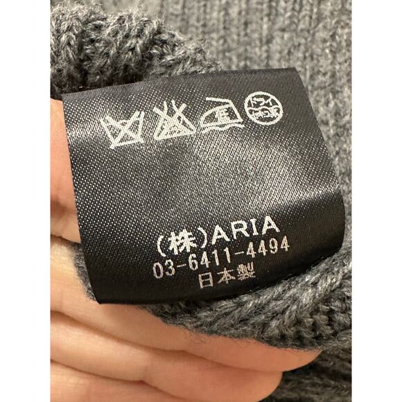 Yuumi Aria gray shoulder patch ribbed knit sweater size F - Small - Picture 4 of 16